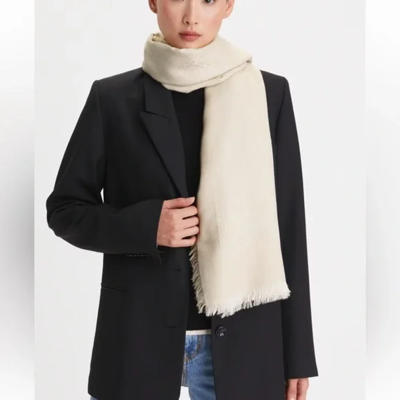 TORY BURCH Jacquard Traveler Scarf In New Ivory Logo Wool Silk Blend 30x76 Wrap - Picture 4 of 15